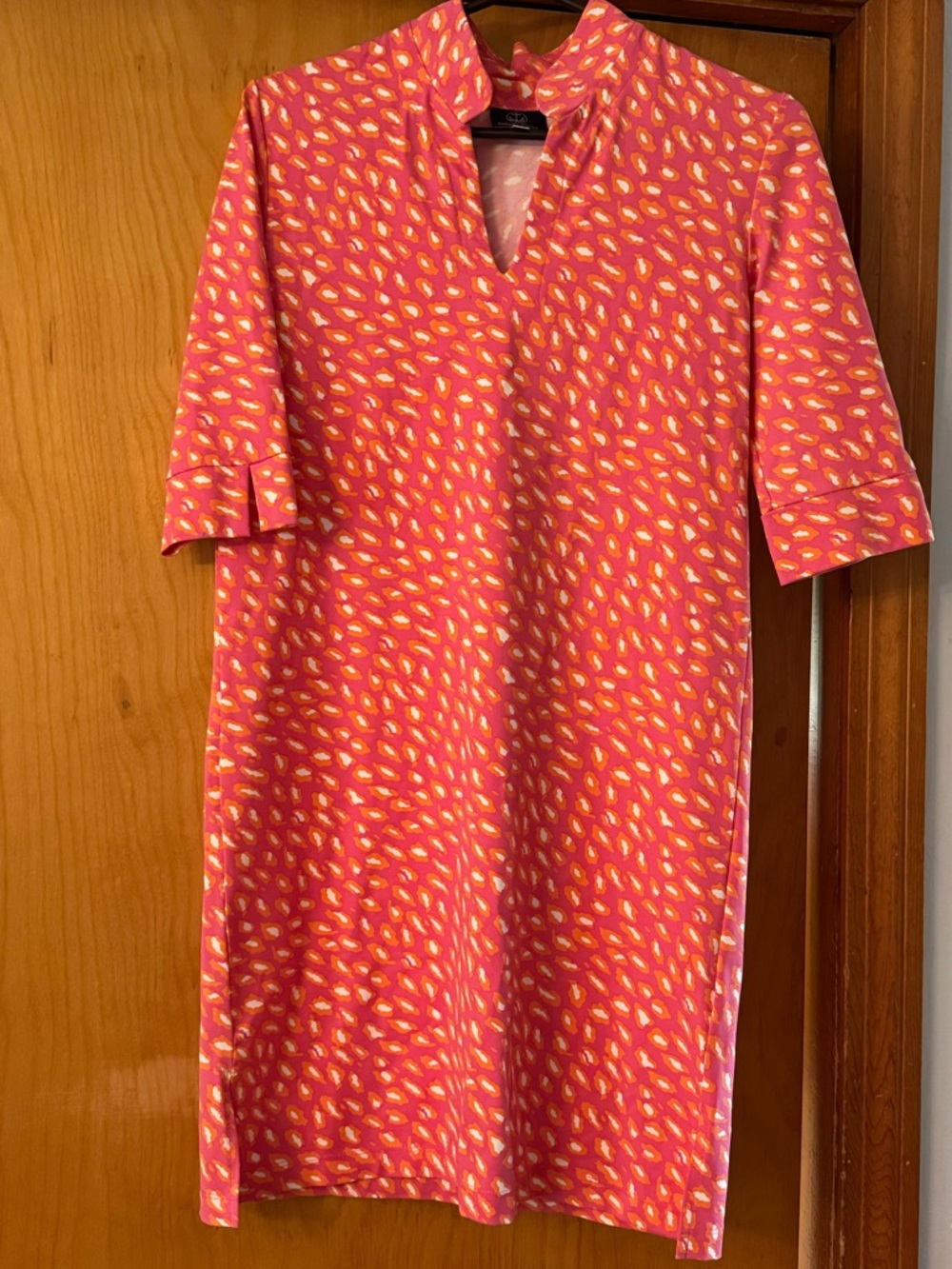 Sailor Sailor peach and pink 3/4 sleeve V-Neck Shift Dress